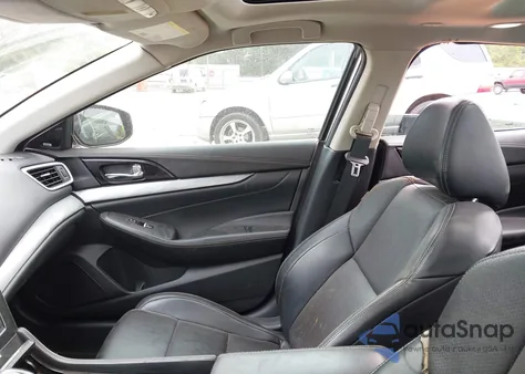 2017 Nissan Maxima 3.5 Sl z USA, uszkodzony, nr VIN 1N4AA6APXHC365463